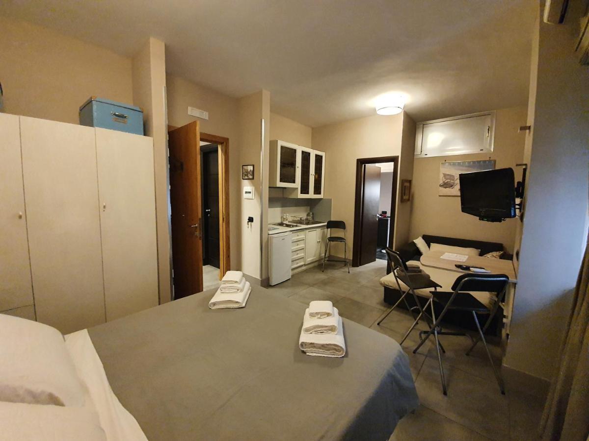 Two Sisters Suites Napoli Eksteriør billede