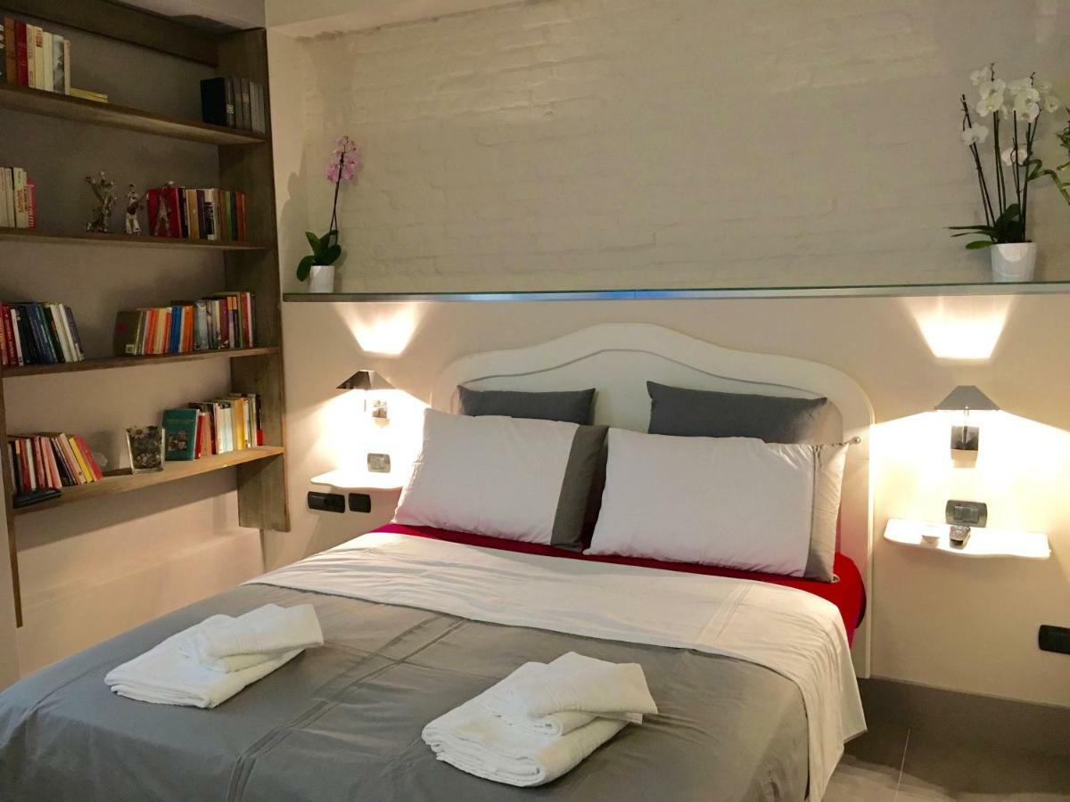 Two Sisters Suites Napoli Eksteriør billede
