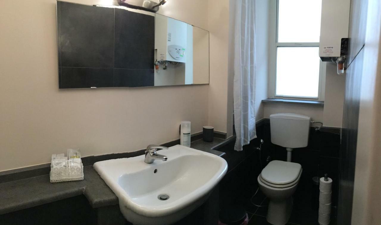 Two Sisters Suites Napoli Eksteriør billede